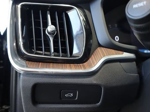 Used 2024 Volvo S60 B5 Plus AWD/4WD image 18