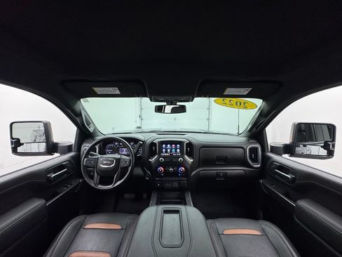 Used 2022 GMC Sierra 2500 AT4 AWD/4WD image 3