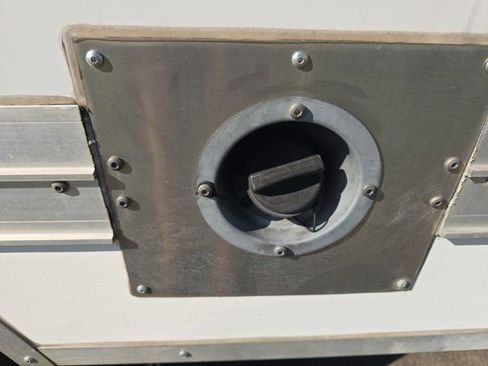 Used 2018 Chevrolet Express 3500 Extended w/ Power Convenience Package image 9