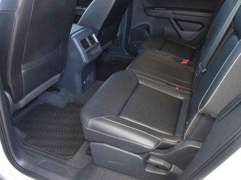 Used 2020 Volkswagen Atlas Cross Sport SE w/ Panoramic Sunroof Package AWD/4WD image 15