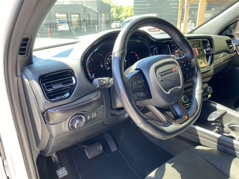 Used 2025 Dodge Durango GT AWD/4WD image 2