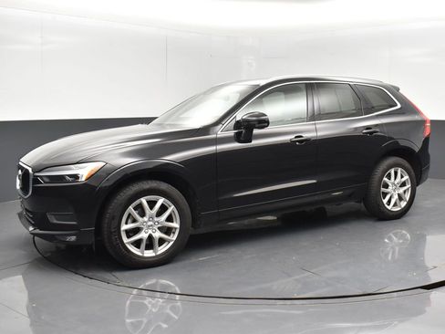Used 2021 Volvo XC60 T5 Momentum image 12