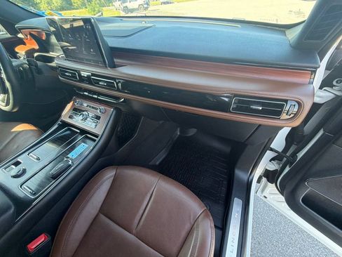 Used 2023 Lincoln Aviator Reserve w/ Equipment Group 201A AWD/4WD image 51
