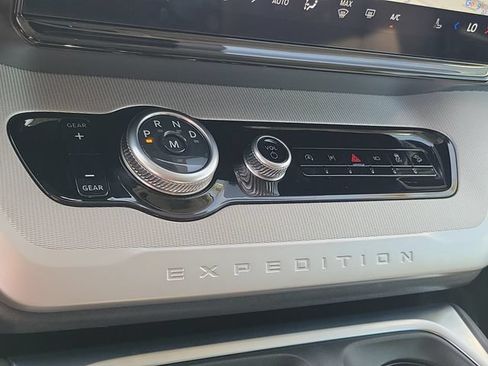 Certified 2025 Ford Expedition Max Active AWD/4WD image 11