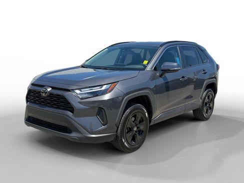 Used 2024 Toyota RAV4 XLE FWD image 1