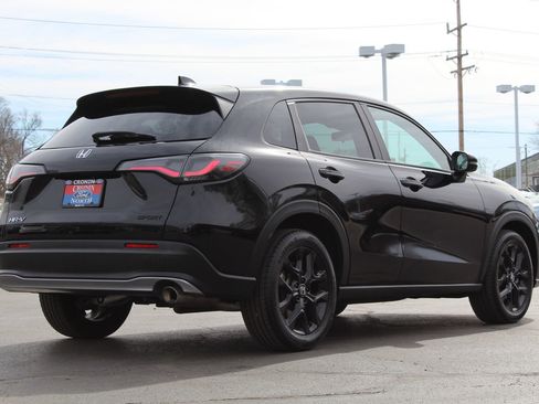 Used 2024 Honda HR-V Sport image 8