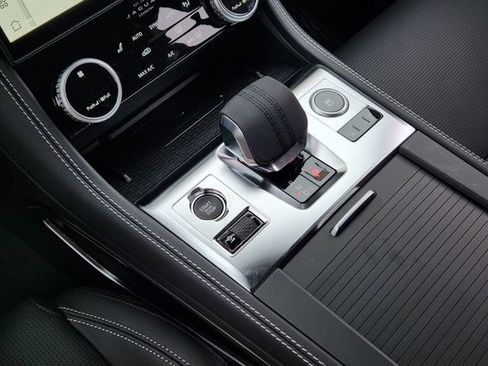 Used 2025 Jaguar F-PACE R-Dynamic S AWD/4WD image 16