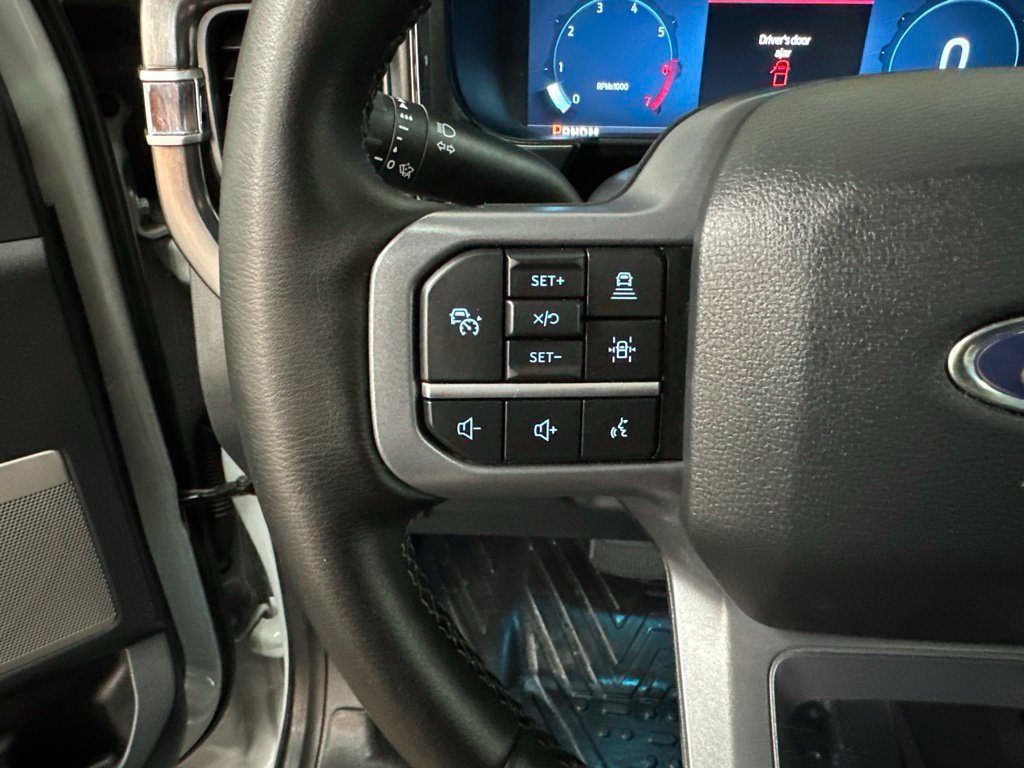Used 2025 Ford F250 Lariat w/ Lariat Ultimate Package AWD/4WD image 15