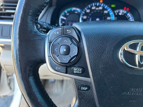 Used 2012 Toyota Camry Hybrid image 21