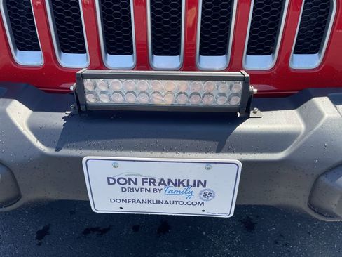 Used 2021 Jeep Wrangler Unlimited Sahara AWD/4WD image 29