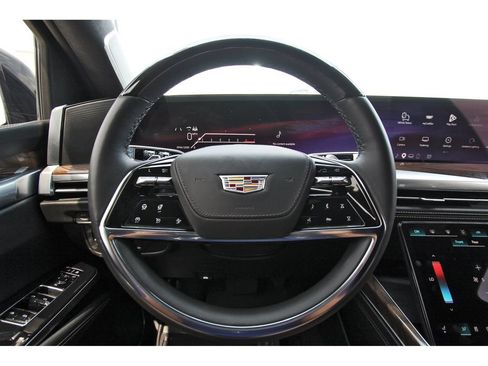 Certified 2026 Cadillac Escalade Platinum Sport w/ LPO, ONYX Package AWD/4WD image 15
