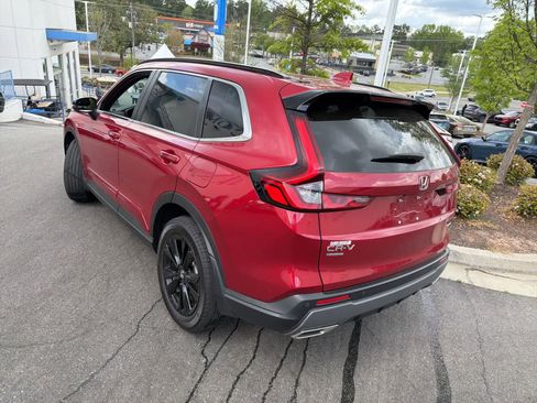 Used 2024 Honda CR-V Sport Touring image 8
