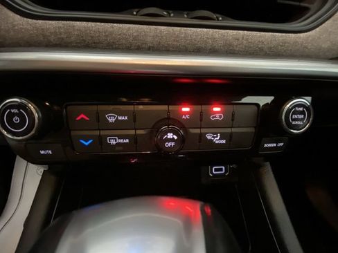 Used 2022 Jeep Compass Latitude AWD/4WD image 18