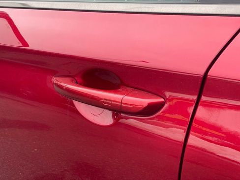 Used 2023 Genesis G70 3.3T w/ Sport Prestige Package image 33