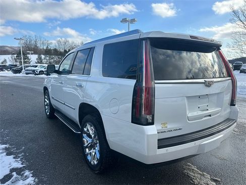 Used 2016 Cadillac Escalade Premium image 6
