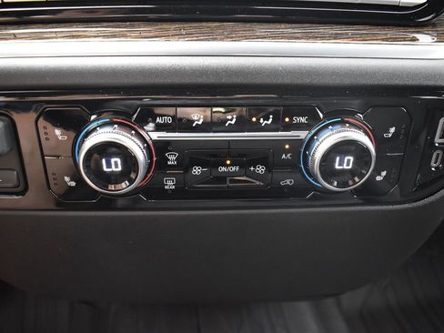 New 2025 GMC Sierra 2500 SLE w/ Preferred Package image 16