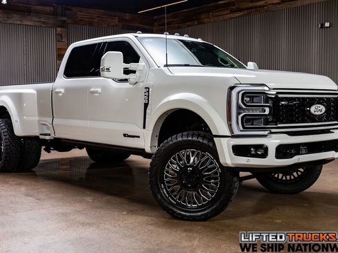 Used 2026 Ford F450 Platinum w/ Platinum Plus Package image 1