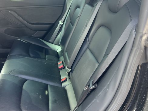 Used 2019 Tesla Model 3 image 9