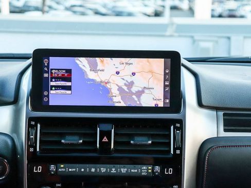 Used 2022 Lexus GX 460 Premium w/ Premium Package AWD/4WD image 16