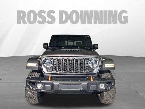 Used 2026 Jeep Gladiator Mojave AWD/4WD image 2