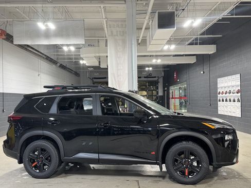 New 2026 Nissan Rogue SV AWD/4WD image 4