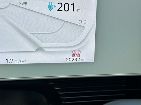 Used 2024 Hyundai Ioniq 5 SEL RWD image 32