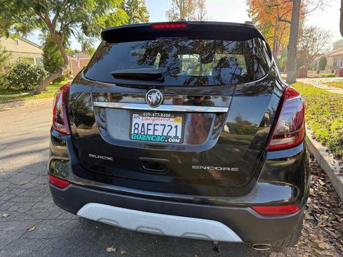 Used 2017 Buick Encore Preferred image 5