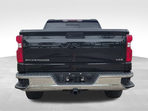 Used 2020 Chevrolet Silverado 1500 LTZ w/ LTZ Premium Package AWD/4WD image 7