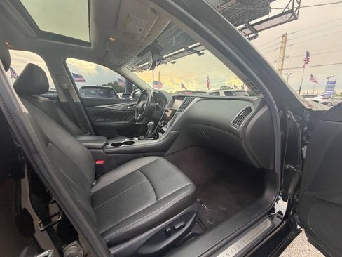 Used 2017 INFINITI Q50 3.0t Premium RWD image 24