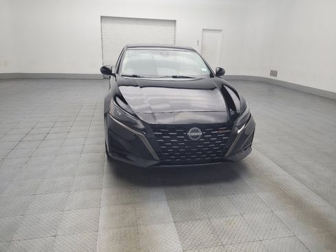 Used 2023 Nissan Altima 2.5 SR image 14