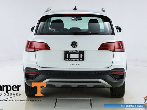 Used 2022 Volkswagen Taos S image 8