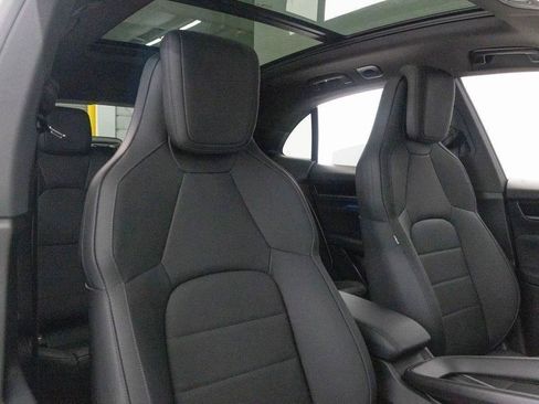 New 2025 Porsche Macan Electric image 89