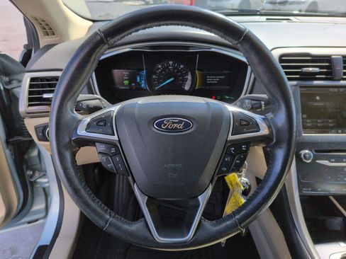 Used 2013 Ford Fusion SE image 18