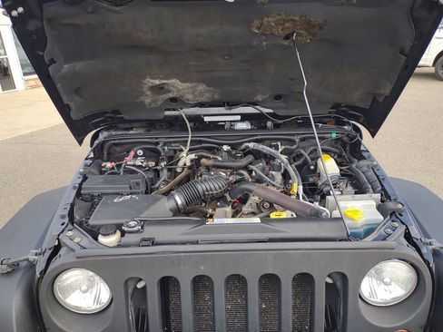 Used 2010 Jeep Wrangler Sport AWD/4WD image 18