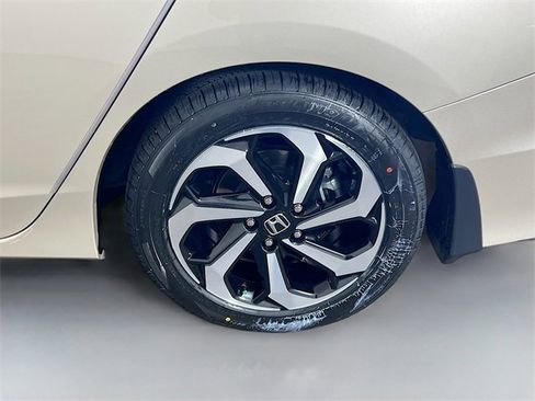 Used 2017 Honda Accord EX-L image 24