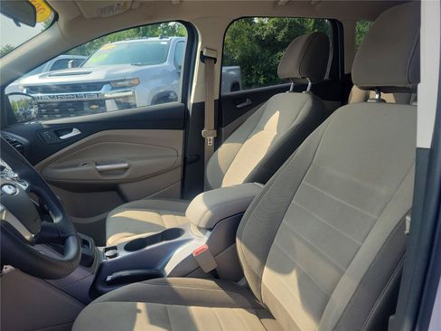 Used 2016 Ford Escape SE FWD image 18