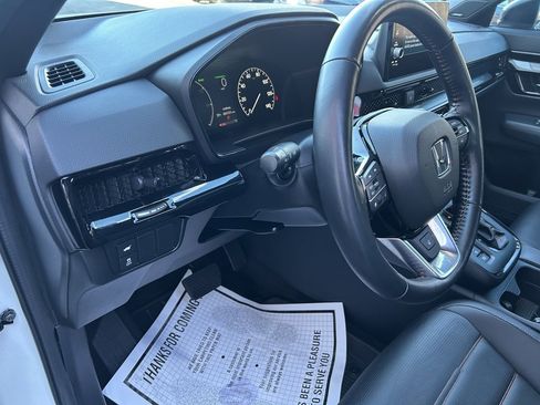 Used 2025 Honda CR-V Sport Touring image 8