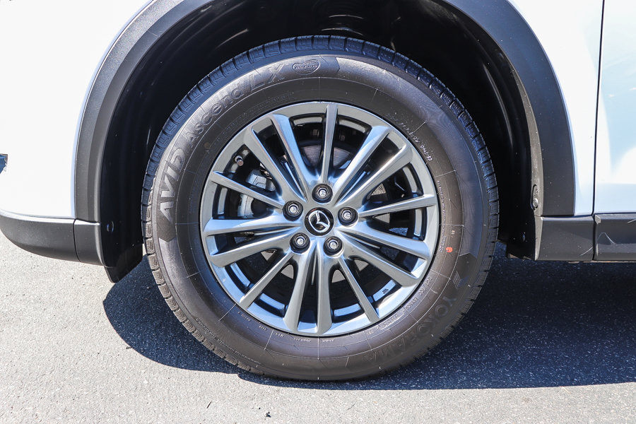 Used 2020 MAZDA CX-5 Touring FWD image 12
