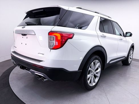 Used 2023 Ford Explorer Platinum w/ Technology Package AWD/4WD image 16