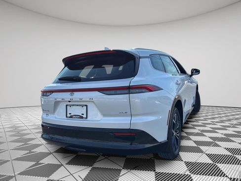 New 2026 Toyota Crown Signia XLE image 10