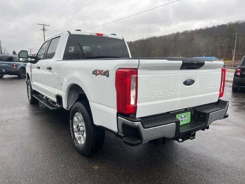 Used 2024 Ford F250 XLT image 8