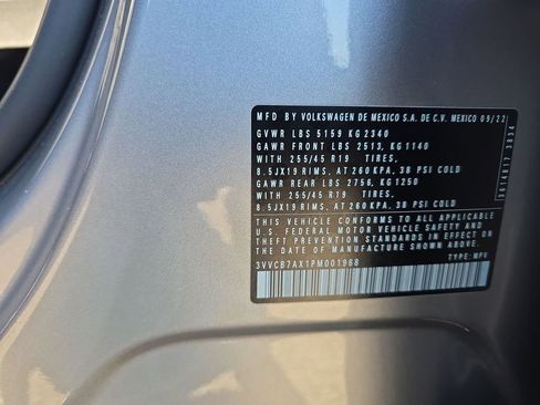 Used 2023 Volkswagen Tiguan SE R-Line image 44