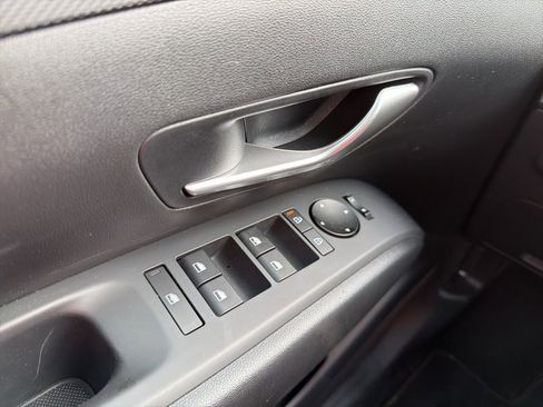 Certified 2025 Hyundai Tucson SE AWD/4WD image 29