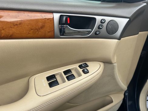 Used 2005 Lexus ES 330 image 14