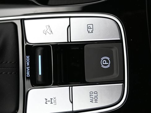 Certified 2025 Hyundai Santa Cruz SEL image 21