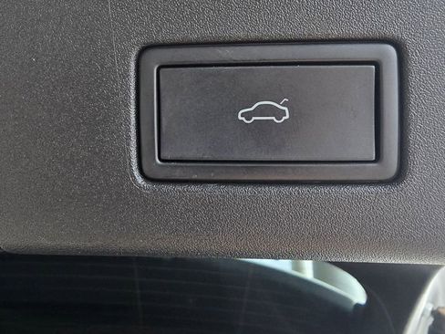 Used 2021 Volkswagen ID.4 Pro S w/ ID.4 Protection Package image 13