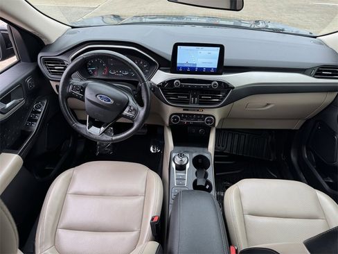 Used 2020 Ford Escape SEL image 18