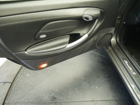 Used 2001 Porsche Boxster S RWD image 4