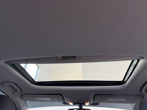 Used 2016 Acura TLX image 21