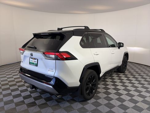 Used 2023 Toyota RAV4 XSE AWD/4WD image 7